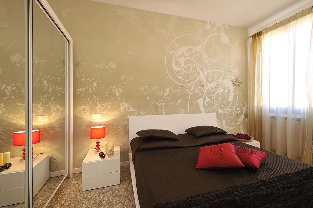 Venice Garden View Apartments Italia