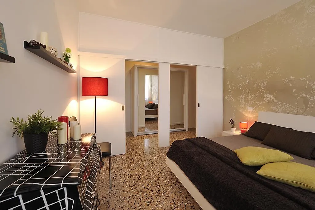 Venice Garden View Apartments Italia