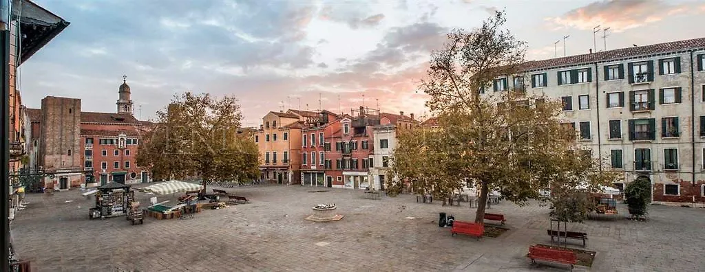 Venice Garden View Apartments Italia